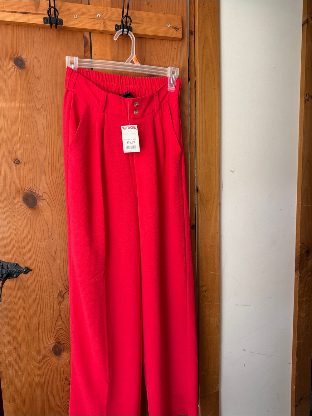 T.J.Maxx Red Wide-Leg High-Waist Pants, Tulle’ brand. Small, made in Vietnam